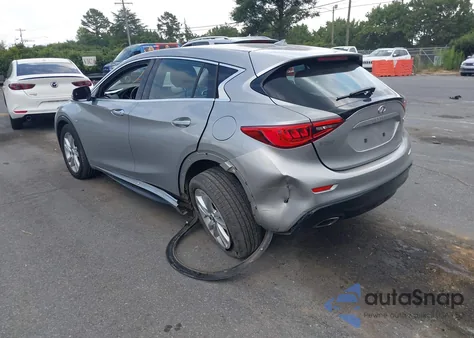 2017 Infiniti Qx30 z USA, uszkodzony, nr VIN SJKCH5CPXHA033733
